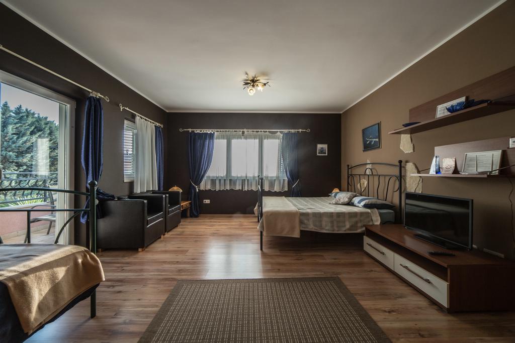 Villa Lugano 로비니 외부 사진