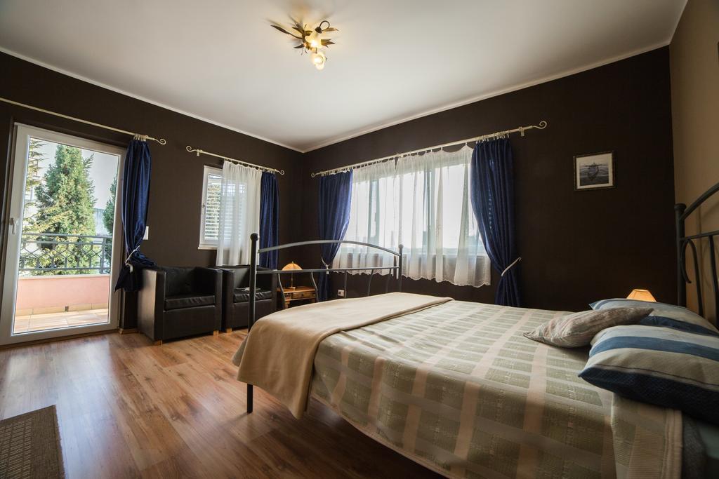 Villa Lugano 로비니 외부 사진